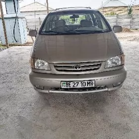 Toyota Sienna 2002
