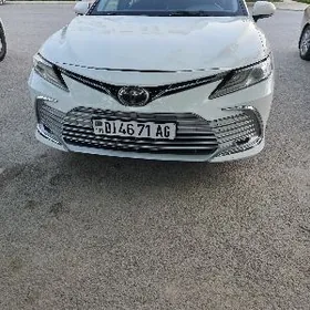 Toyota Camry 2018