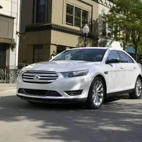 Ford Taurus 2017
