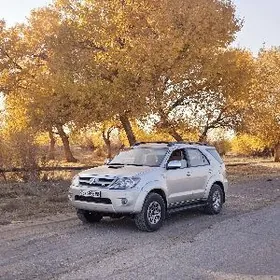 Toyota Fortuner 2007