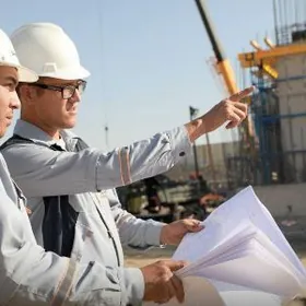 Ussa - kömekçi işgärler gerek