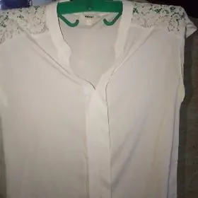 рубашки и пиджак