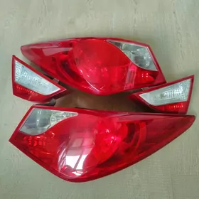 Задние фары комплект