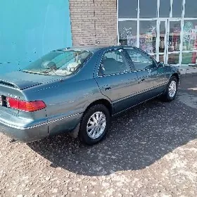 Toyota Camry 2001