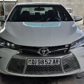 Toyota Camry 2017