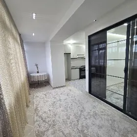 Срочно центр 1 ком 2 этаж