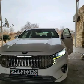 Kia Cadenza 2020