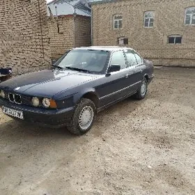 BMW 525 1990