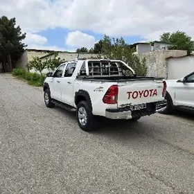Toyota Hilux 2019