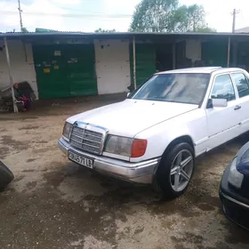 Mercedes-Benz 300CE 1990