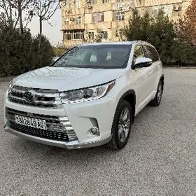 Toyota Highlander 2019