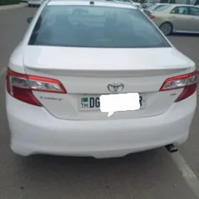 Toyota Camry 2014