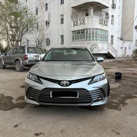 Toyota Camry 2020