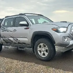 Toyota Tacoma 2017