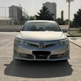 Toyota Camry 2013