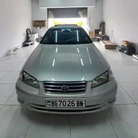Toyota Camry 2000