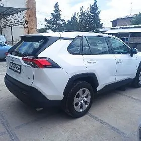 Toyota RAV4 2021