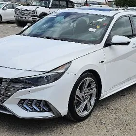Hyundai Elantra 2022