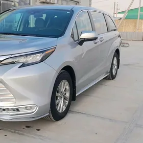 Toyota Sienna 2022