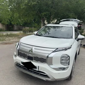 Mitsubishi Outlander 2026