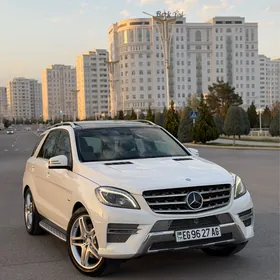 Mercedes-Benz ML400 2015