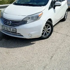 Nissan Versa Note 2013