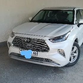 Toyota Highlander 2022