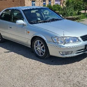 Toyota Camry 2001