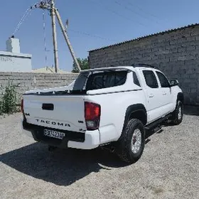 Toyota Tacoma 2021