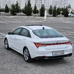 Hyundai Elantra 2021