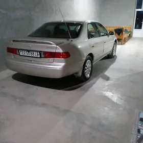 Toyota Camry 2001