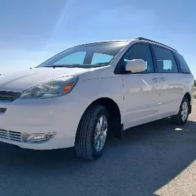 Toyota Sienna 2005