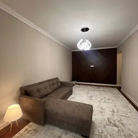 11 мкр 1 комнаты 1 этаж