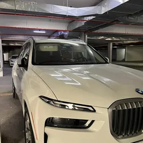 BMW X7 2023
