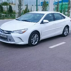 Toyota Camry 2016