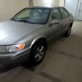 Toyota Camry 1999