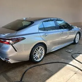 Toyota Camry 2023