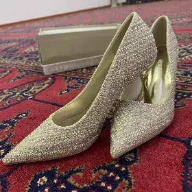 Gyz gelinler ucin ayakgaplar