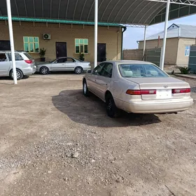 Toyota Camry 1999