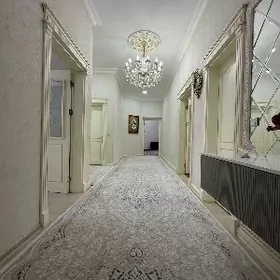 Sawetski Wysakabodny 3 komnat