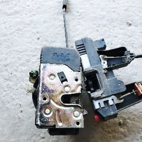 Замок двери Опель Астра Ж.