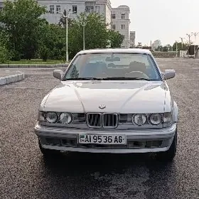 BMW 7 Series 1990