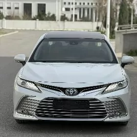 Toyota Camry 2023