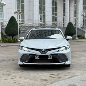 Toyota Camry 2020