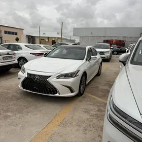 Lexus ES 350 2019