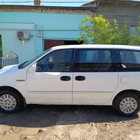 Kia Carnival 2002