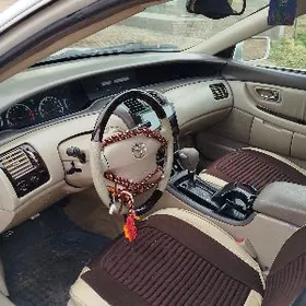 Toyota Avalon 2004