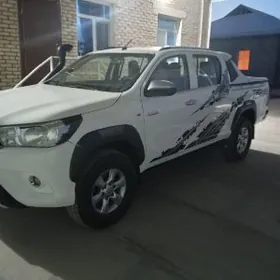 Toyota Hilux 2019