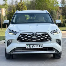 Toyota Highlander 2020
