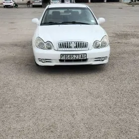Hyundai Sonata 2003